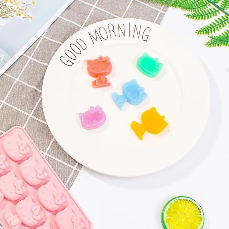 Kawaii Hello Kitty Ice Tray Silicone Mold Sanrio Cute Kuromi DIY